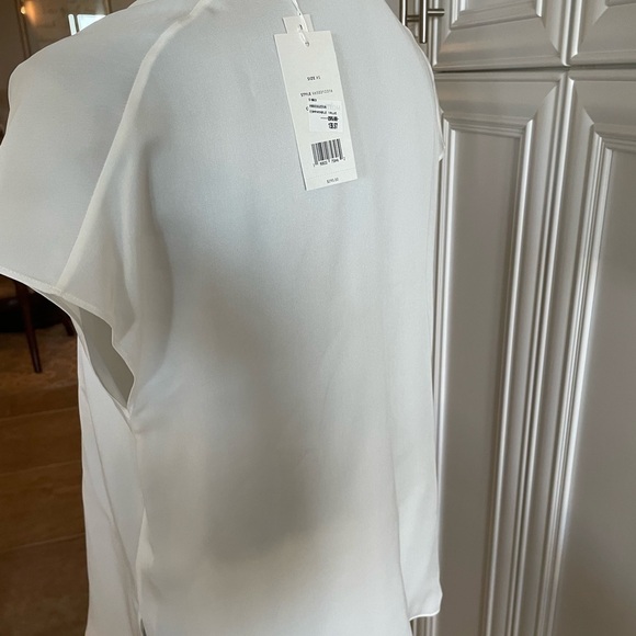 New - Vince 💯% silk top - Picture 6 of 10